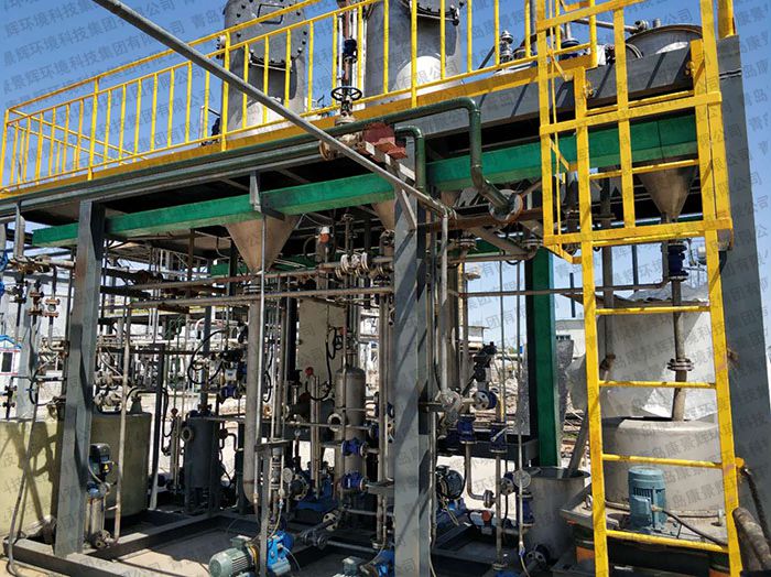 新疆双效炼油废水蒸发器实拍